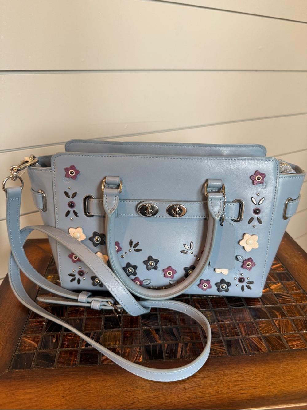 *RARE* Coach Swagger 27, w/Tea Rose details, in chambray w/black copper hardware
